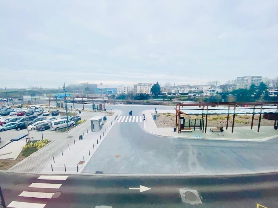 Appartement Renove Et Lumineux. Calais Esterno foto