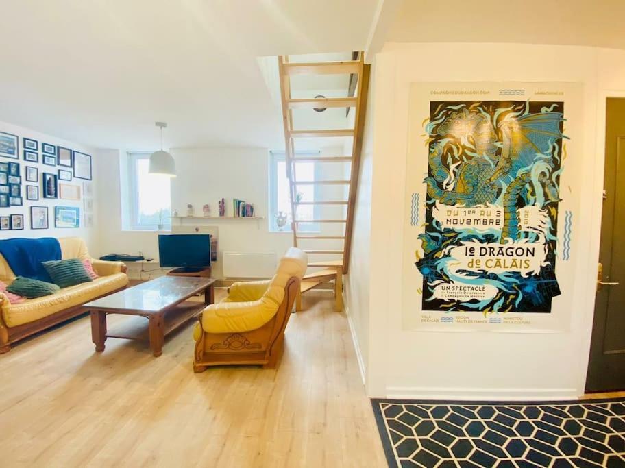 Appartement Renove Et Lumineux. Calais Esterno foto